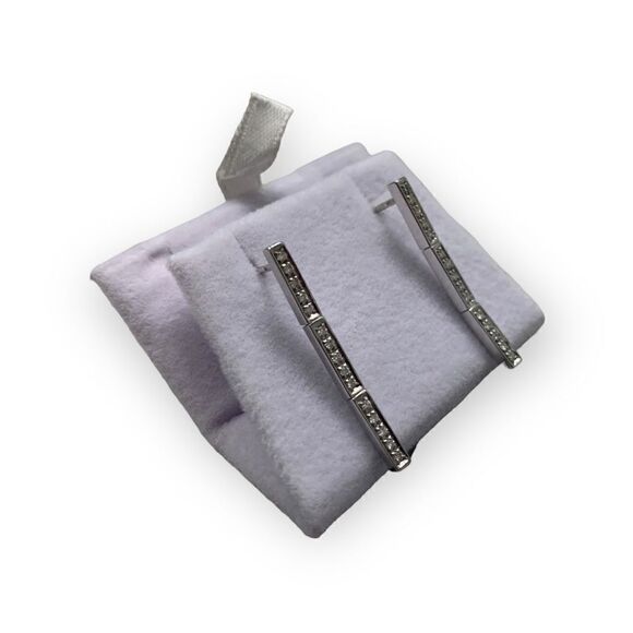 Gucci Diamond Drop Earrings in 18k White Gold 0.40 CTW, authentic guarantee - Picture 2 of 3